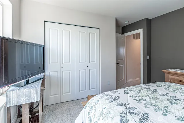 $645,000 | 655 Joy Street, Eatonville, WA 98328