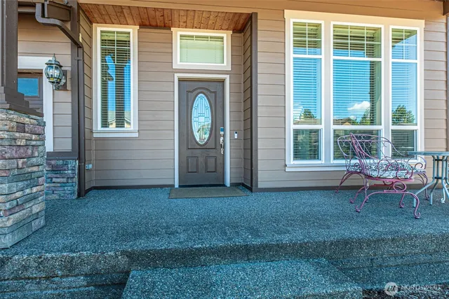 $645,000 | 655 Joy Street, Eatonville, WA 98328