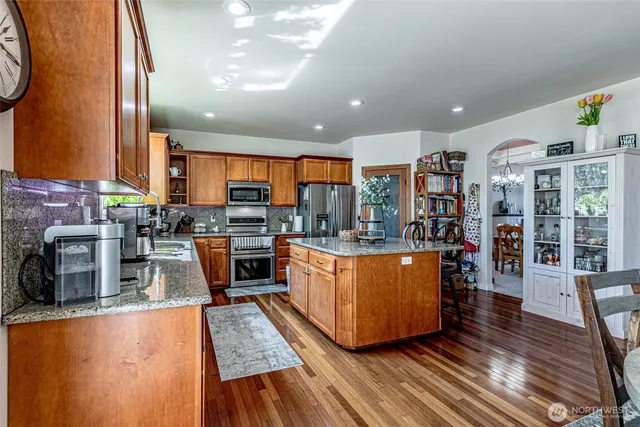 $645,000 | 655 Joy Street, Eatonville, WA 98328