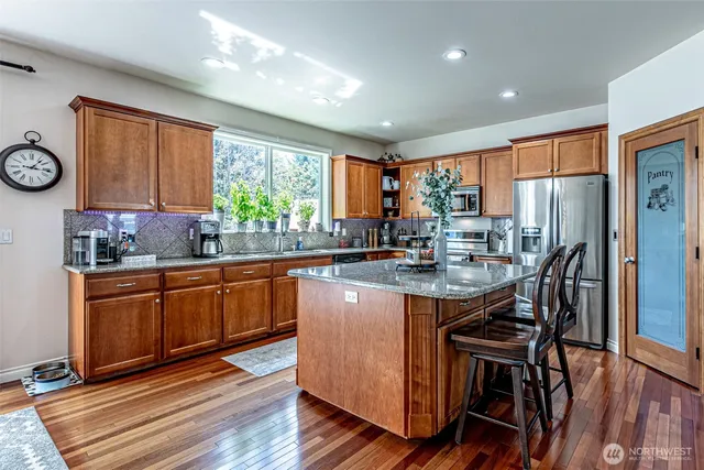 $645,000 | 655 Joy Street, Eatonville, WA 98328