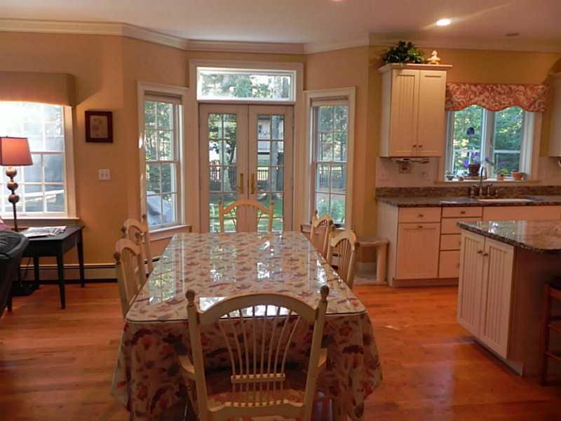 7 Baxter Lane Brunswick, ME 04011 - Photo 11 of 35 Kitchen.