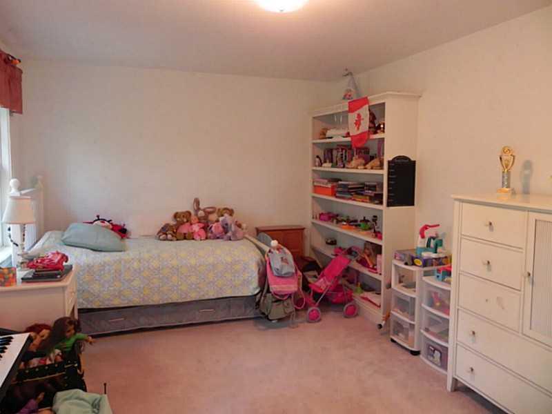 7 Baxter Lane Brunswick, ME 04011 - Photo 25 of 35 Bedroom.