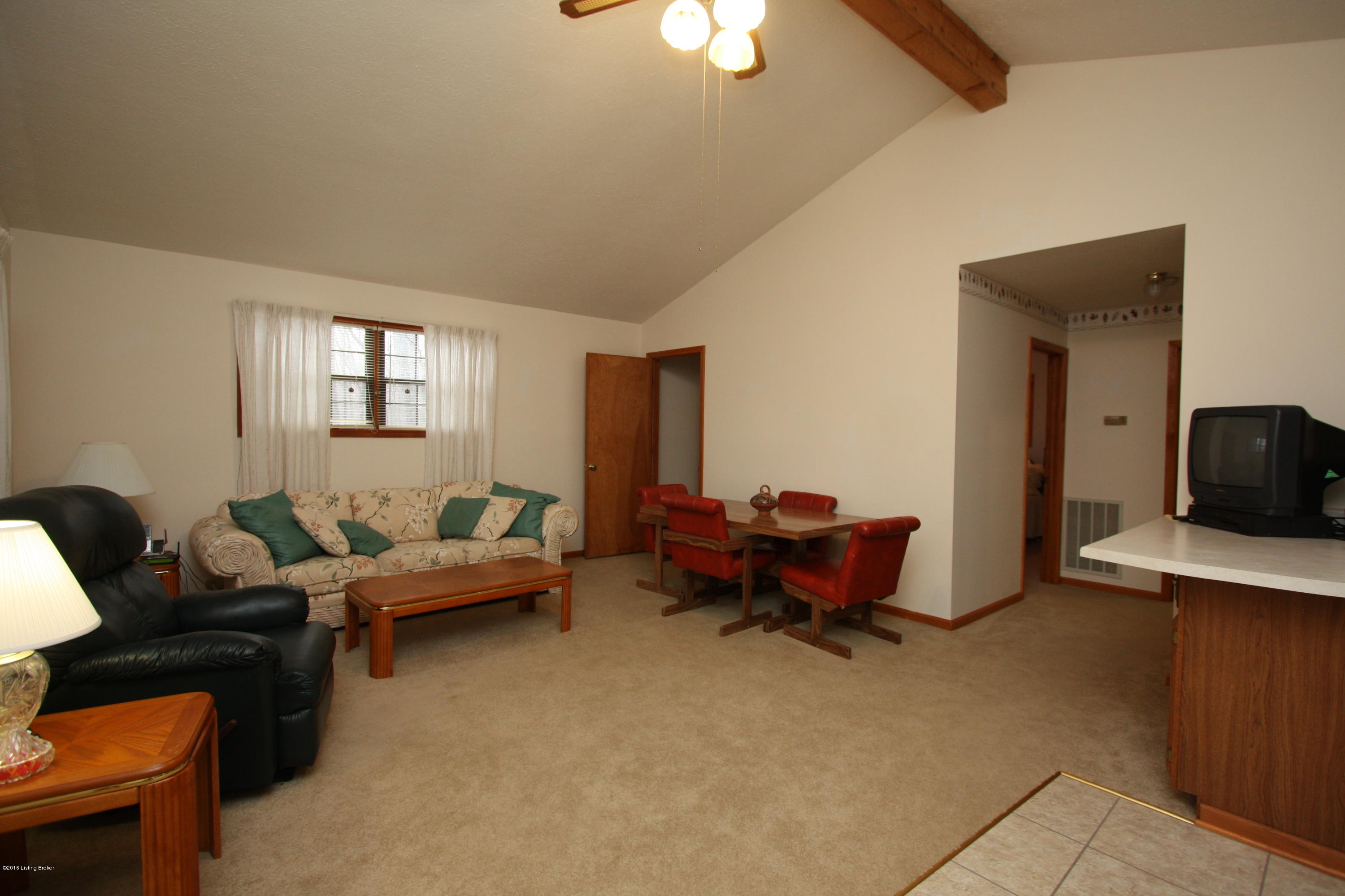 504 Penn Run Road Bee Spring, KY 42207 - Photo 19 of 41 greatroom18