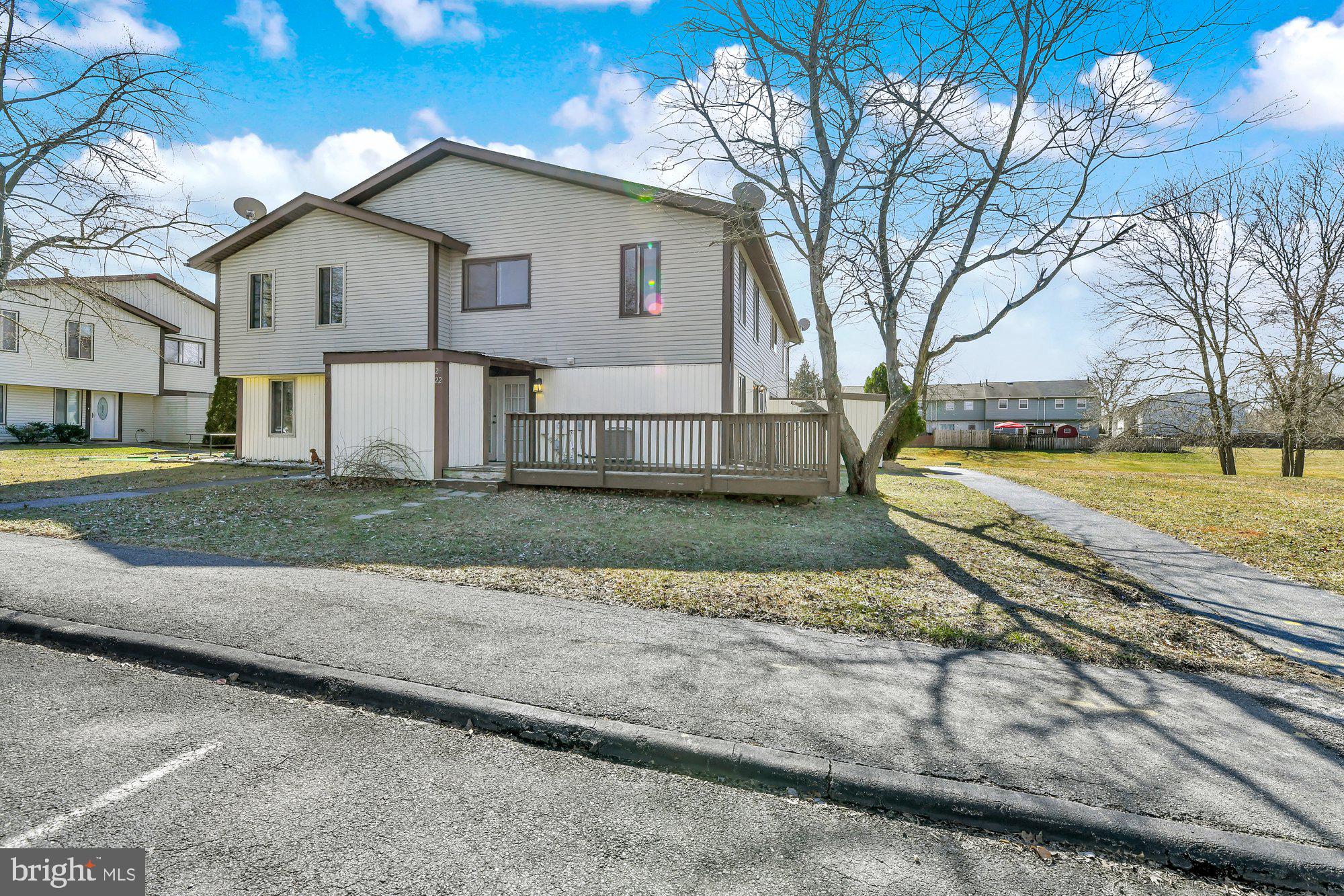 22 King Henry Circle Rosedale, MD 21237 - Photo 2 of 29