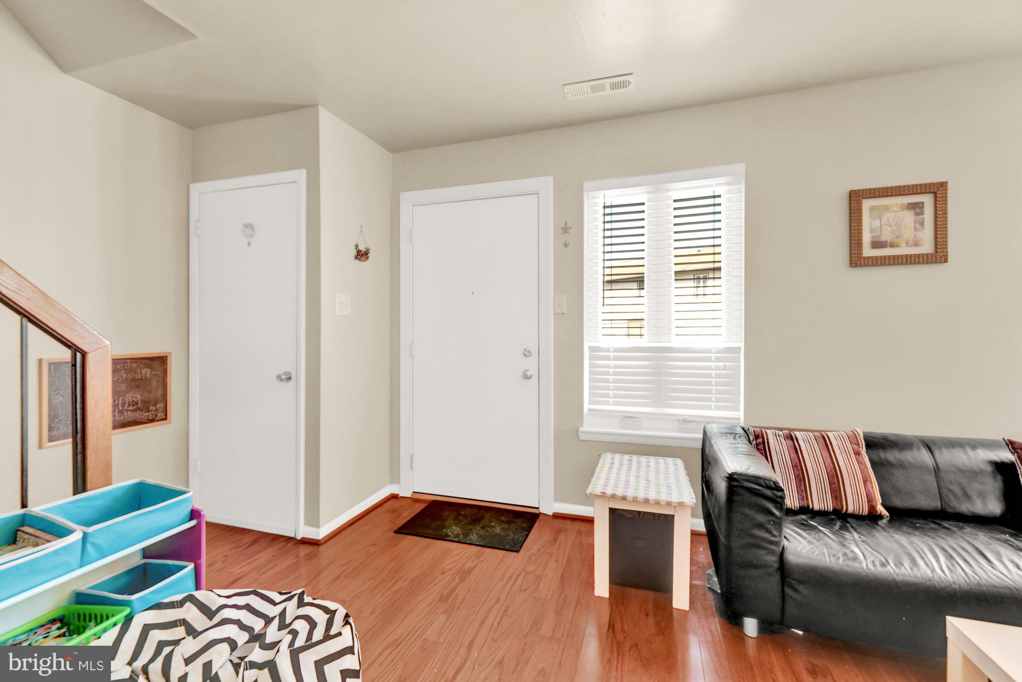 22 King Henry Circle Rosedale, MD 21237 - Photo 4 of 29
