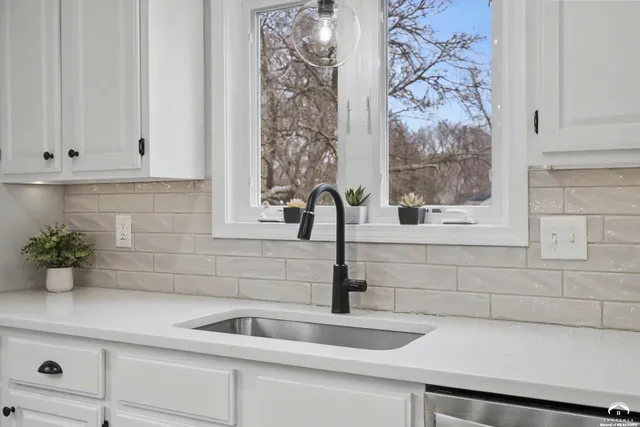 $429,900 | 909 Joseph Drive, Lawrence, KS 66049