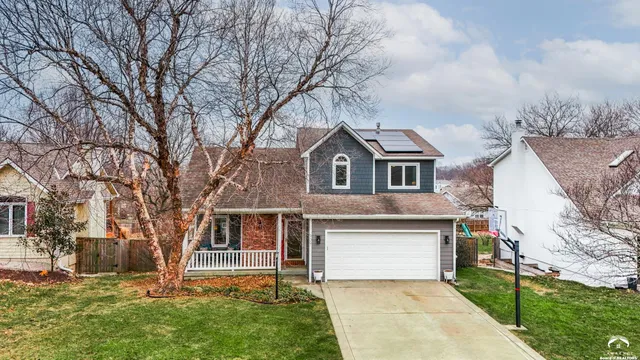 $429,900 | 909 Joseph Drive, Lawrence, KS 66049