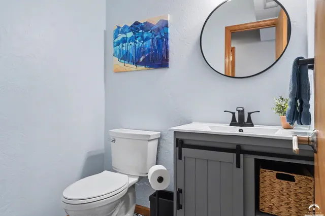 $429,900 | 909 Joseph Drive, Lawrence, KS 66049