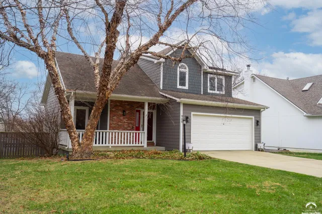 $429,900 | 909 Joseph Drive, Lawrence, KS 66049
