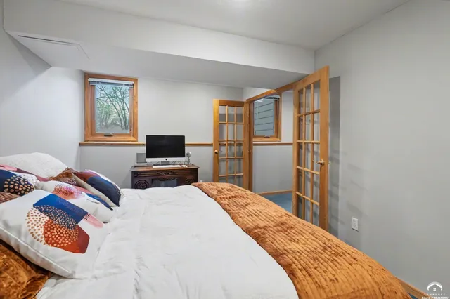 $429,900 | 909 Joseph Drive, Lawrence, KS 66049