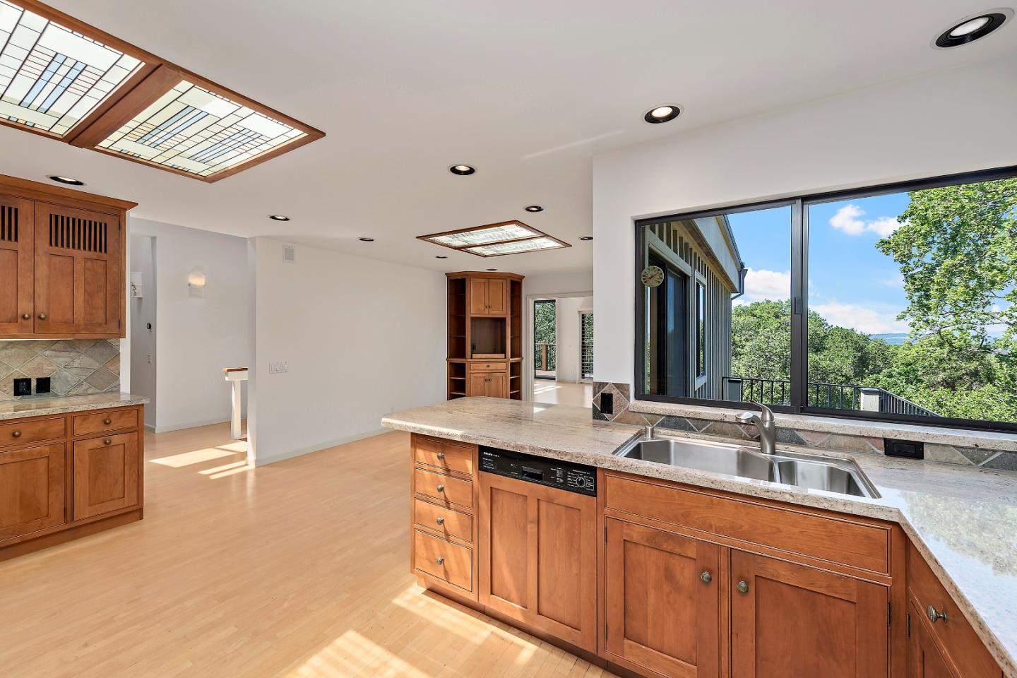 5 Franciscan Ridge Portola Valley, CA 94028 - Photo 12 of 34