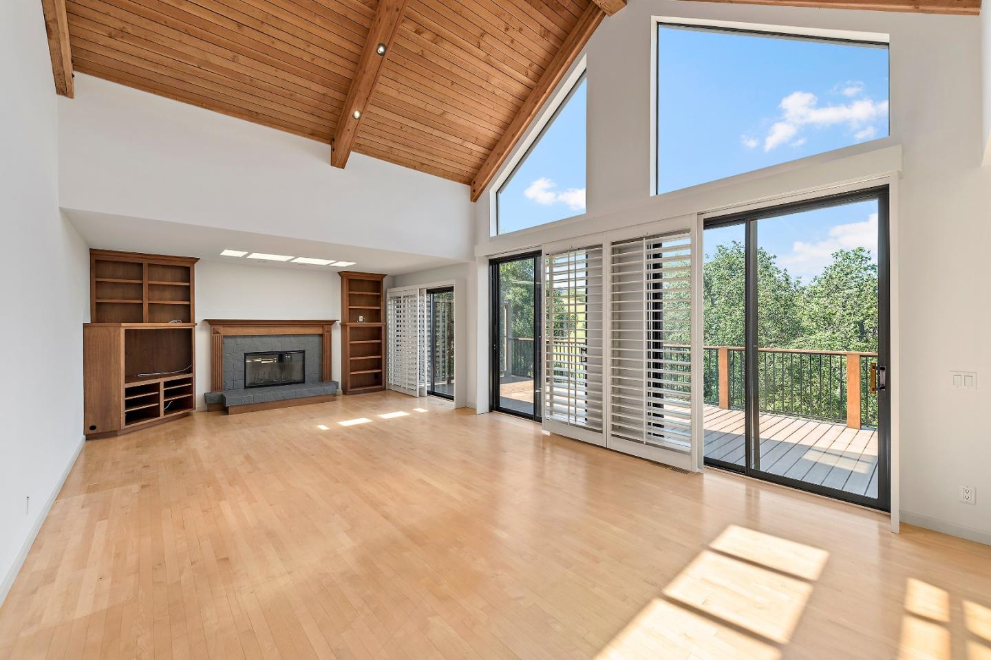 5 Franciscan Ridge Portola Valley, CA 94028 - Photo 5 of 34