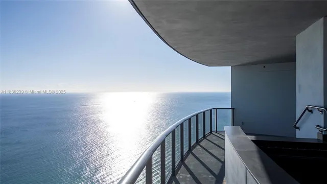 $3,989,999 | 18555 Collins Avenue, Unit 2303, Sunny Isles Beach, FL 33160