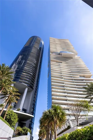 $3,989,999 | 18555 Collins Avenue, Unit 2303, Sunny Isles Beach, FL 33160
