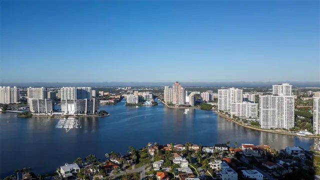 $3,989,999 | 18555 Collins Avenue, Unit 2303, Sunny Isles Beach, FL 33160