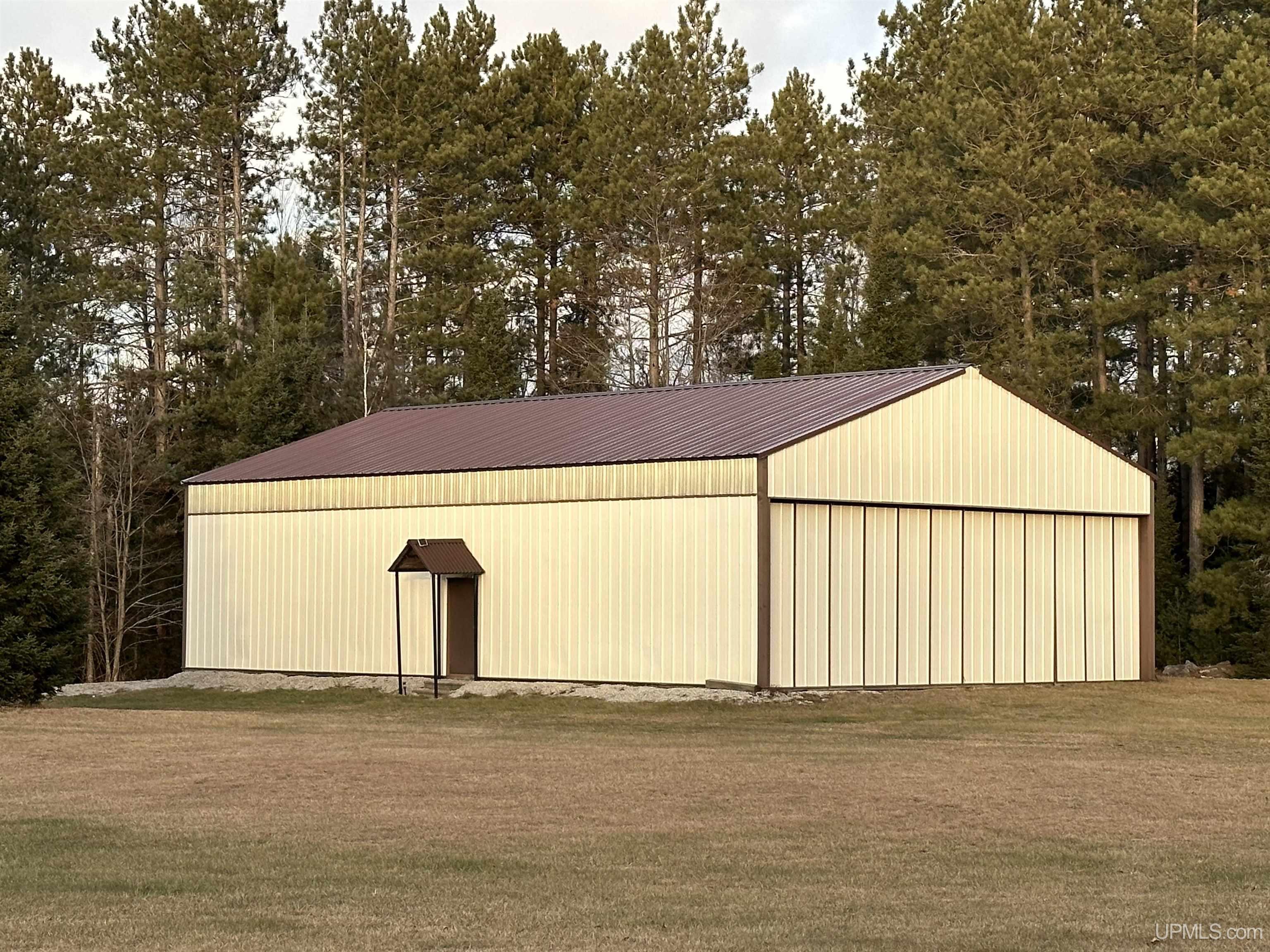 6685 South 75 Road Gladstone, MI 49837 - Photo 36 of 42 Gallery Image 36