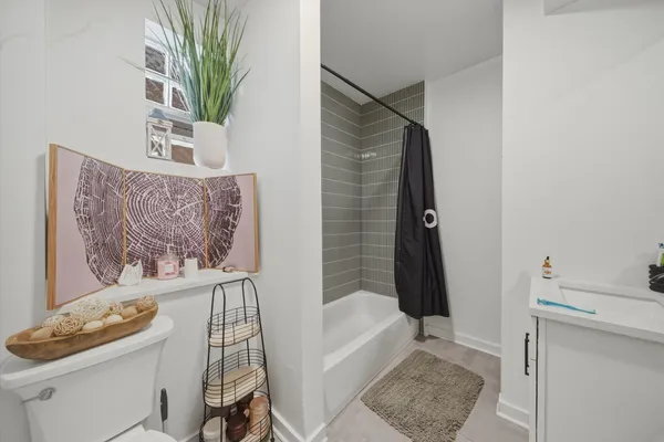 $1,025,000 | 1113 South Racine Avenue, Chicago, IL 60607