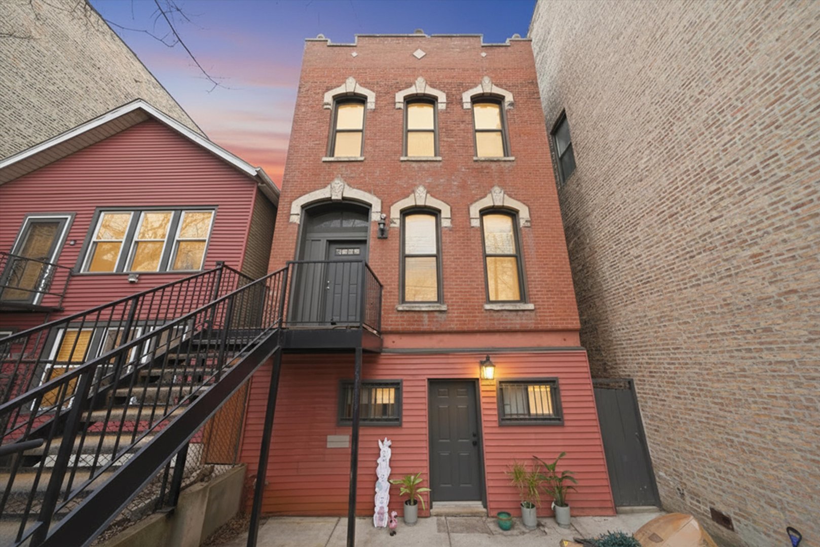 1113 South Racine Avenue Chicago, IL 60607 - Photo 2 of 40