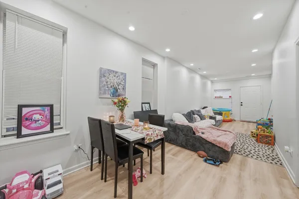$1,025,000 | 1113 South Racine Avenue, Chicago, IL 60607