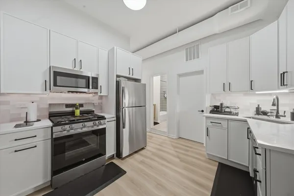 $1,025,000 | 1113 South Racine Avenue, Chicago, IL 60607