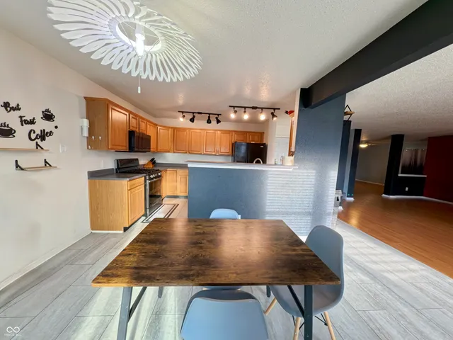 $279,900 | 921 Westpointe Drive, Shelbyville, IN 46176