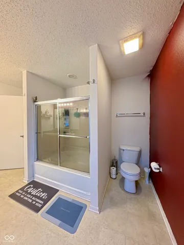 $279,900 | 921 Westpointe Drive, Shelbyville, IN 46176