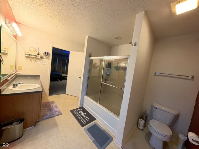 $279,900 | 921 Westpointe Drive, Shelbyville, IN 46176