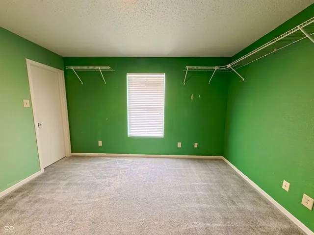 $279,900 | 921 Westpointe Drive, Shelbyville, IN 46176