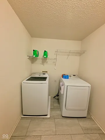 $279,900 | 921 Westpointe Drive, Shelbyville, IN 46176