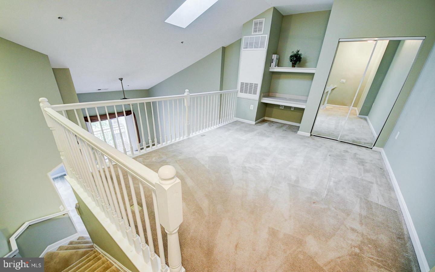 9480 Virginia Center Boulevard, Unit 420 Vienna, VA 22181 - Photo 4 of 17 a view of an entryway with workspace