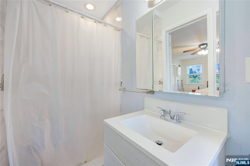 410 Mayer Court, Unit 1ST FL WITH Ridgefield, NJ 07657 - Photo 16 of 25