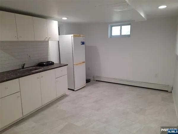 $4,475 | 410 Mayer Court, Unit 1ST FL WITH, Ridgefield, NJ 07657