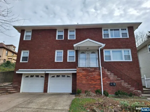 $4,475 | 410 Mayer Court, Unit 1ST FL WITH, Ridgefield, NJ 07657