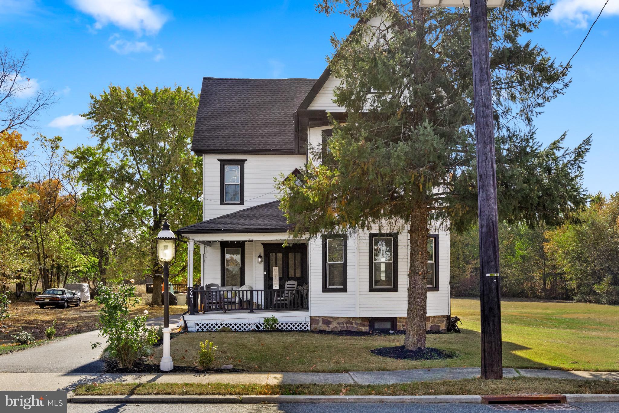 241 Crown Point Road West Deptford, NJ 08086 - Photo 3 of 47 Gallery Image 3