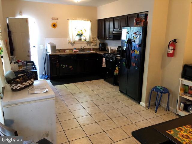 244 Spring Street Trenton, NJ 08618 - Photo 2 of 5 Gallery Image 2