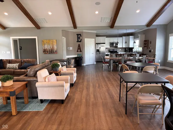 $425,000 | 4423 West Preserve Pass, New Palestine, IN 46163