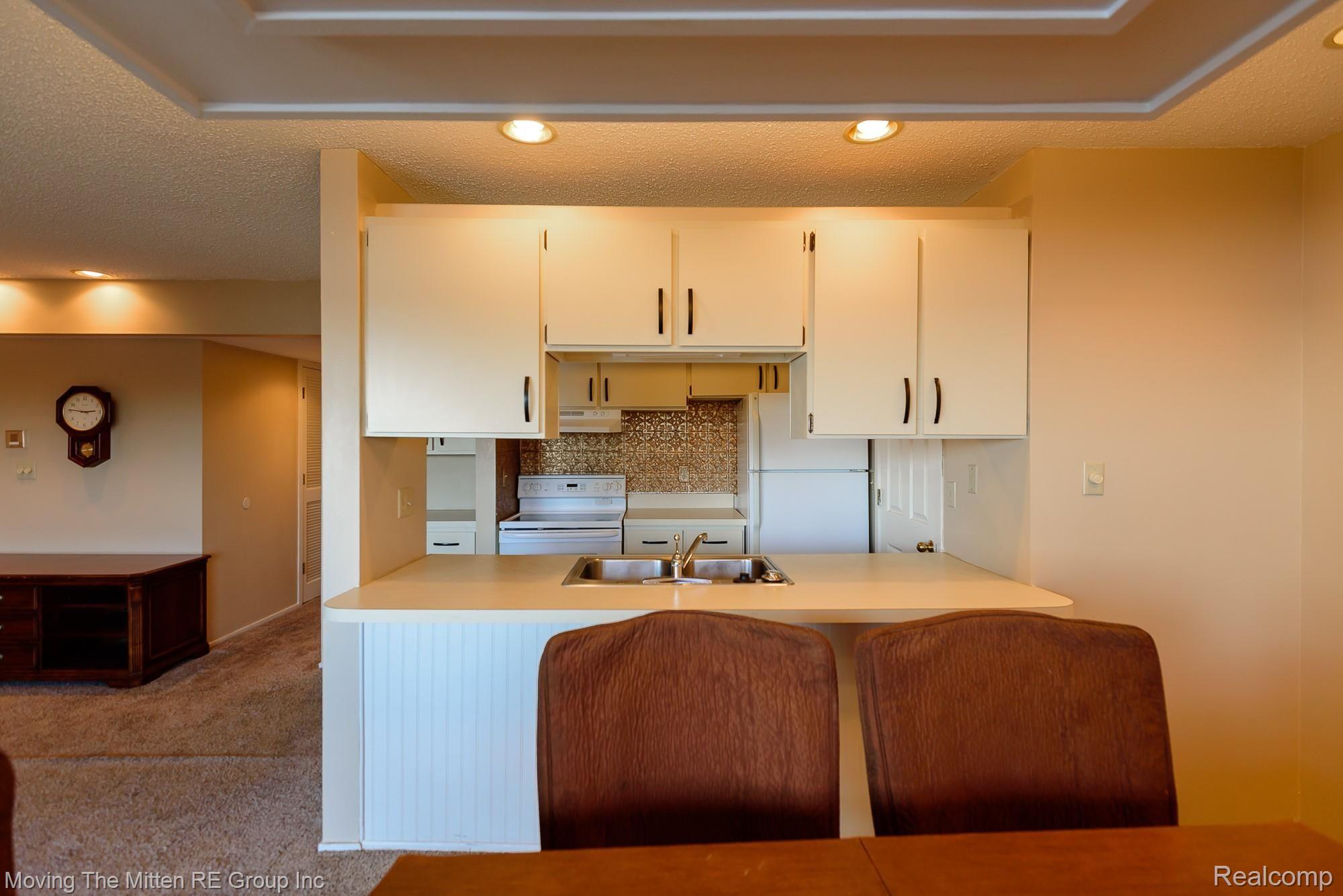 1734 South Grove Street, Unit B29 Ypsilanti, MI 48198 - Photo 20 of 35 18.jpg