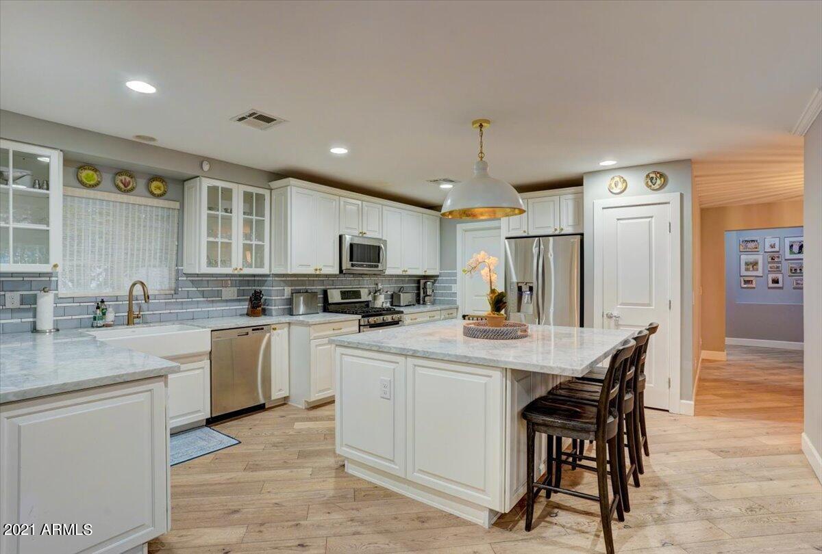 4917 East Osborn Road Phoenix, AZ 85018 - Photo 3 of 22 Kitchen