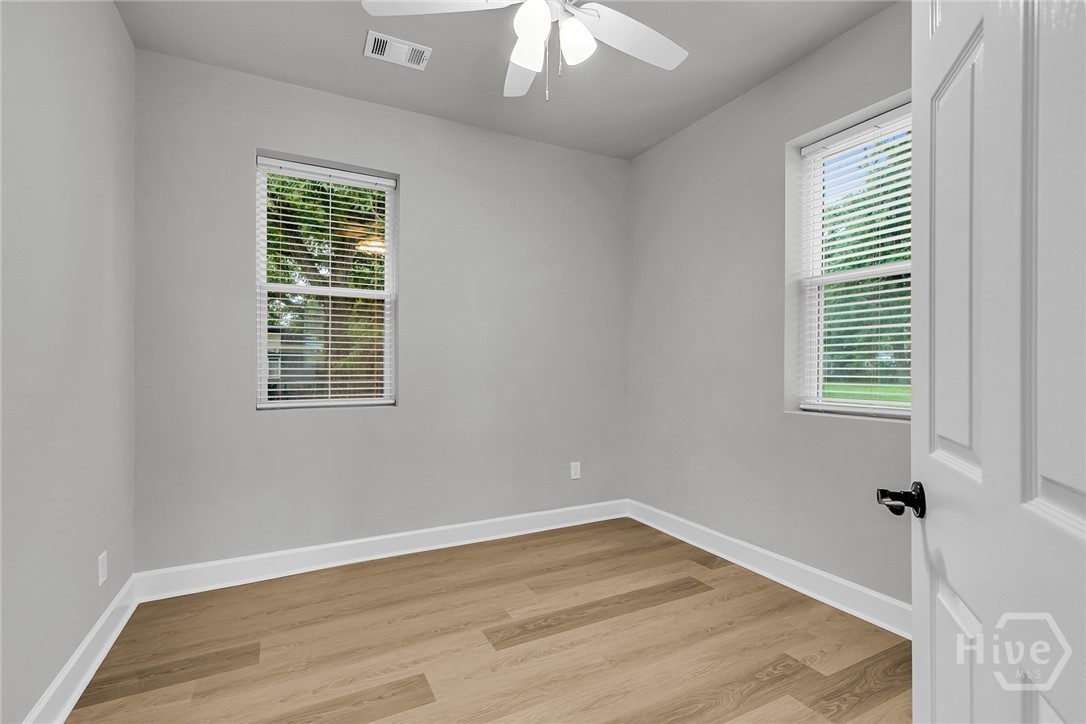 828 West 48th Street Savannah, GA 31405 - Photo 8 of 27