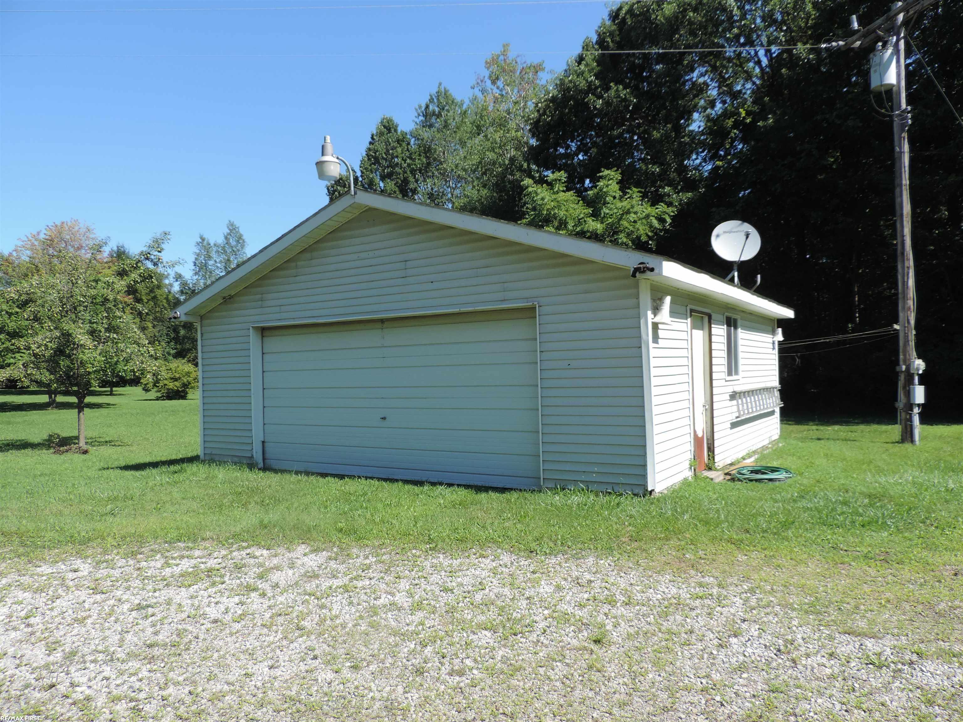 7281 Reddicliffe Road Melvin, MI 48454 - Photo 6 of 9 Gallery Image 6