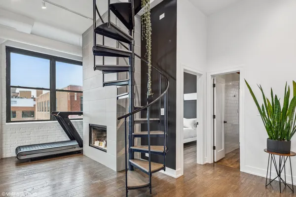 $4,250 | 812 West Van Buren Street, Unit 6D, Chicago, IL 60607