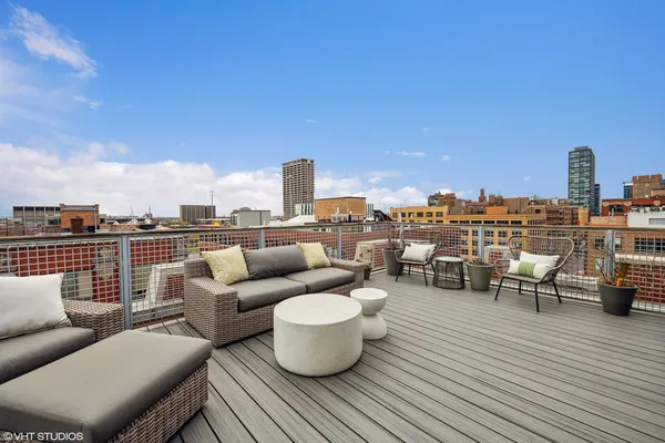 $4,250 | 812 West Van Buren Street, Unit 6D, Chicago, IL 60607