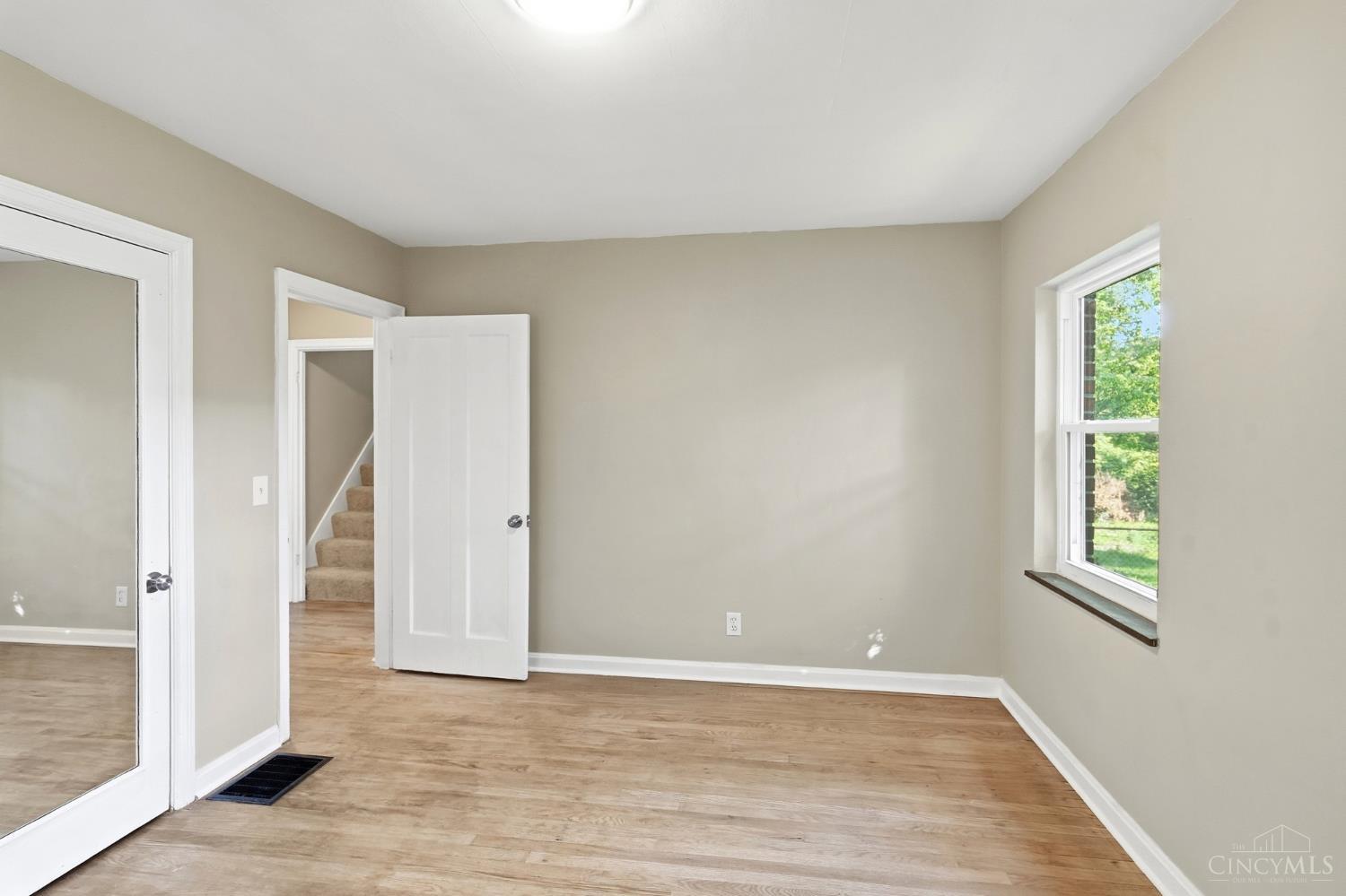 1127 West North Bend Road Cincinnati, OH 45224 - Photo 22 of 54 Gallery Image 22