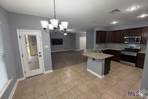 $2,200 | 42293 Atmore Place, Ponchatoula, LA 70454