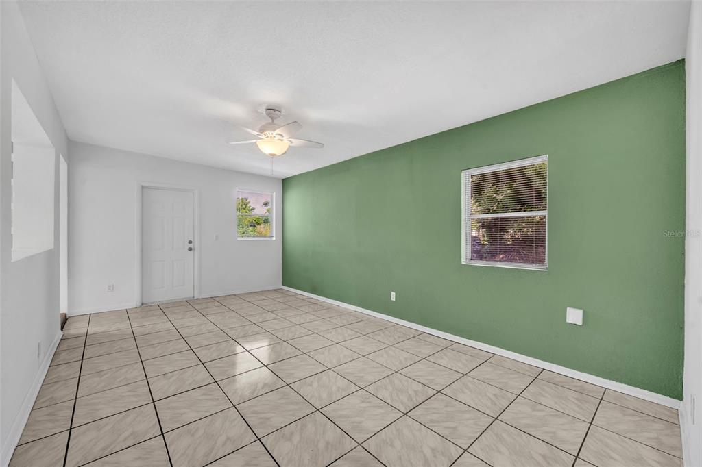 1601 Triangle Avenue Orlando, FL 32806 - Photo 9 of 25