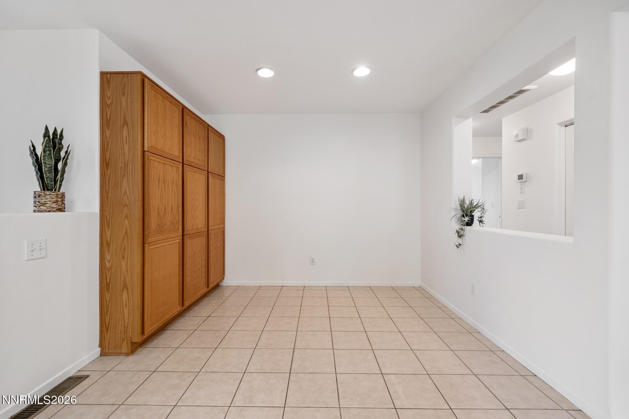 2865 Royal Sage Court Reno, NV 89503 - Photo 12 of 33 _6M21922