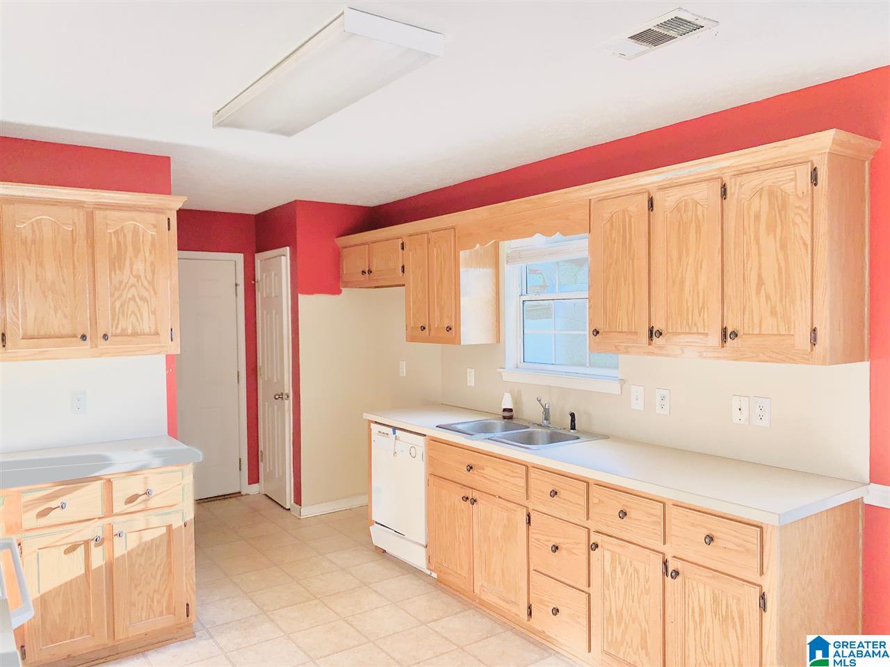 8034 Rockhampton Circle Helena, AL 35080 - Photo 4 of 11