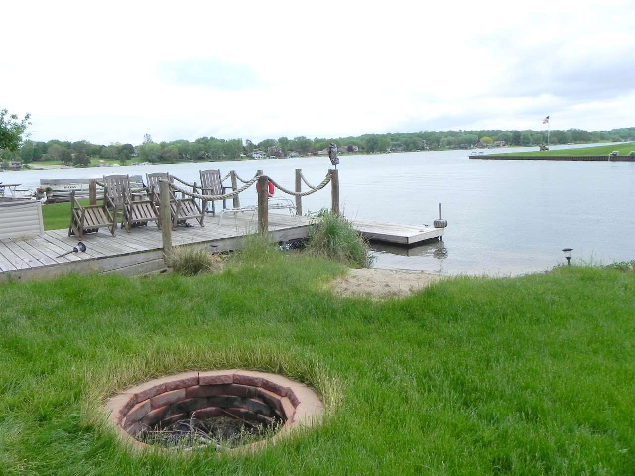 534 Baintree Road Lake Summerset, IL 61019 - Photo 10 of 25 a view of a garden with lake view