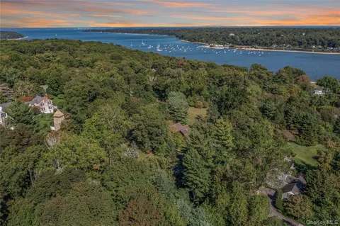 $1,950,000 | 1276 Ridge Road, Syosset, NY 11791