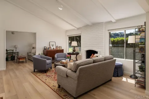 $1,650,000 | 131 Ebano Court, Solana Beach, CA 92075
